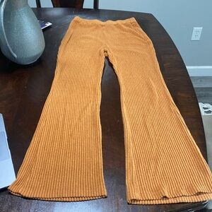 Ribbed flare leggings